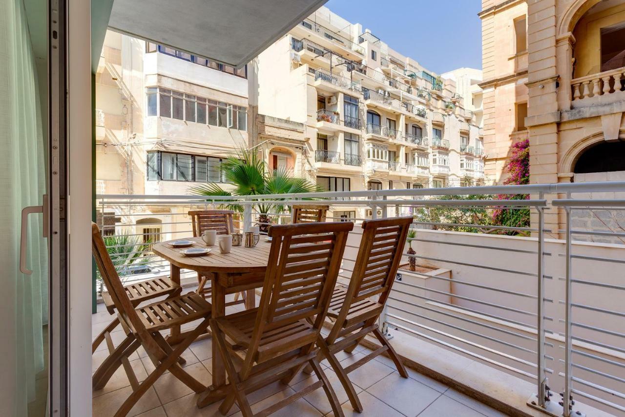 Apartment In Fort Cambridge With Pool Sliema Extérieur photo