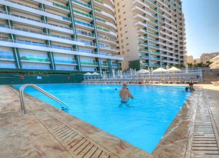 Apartment In Fort Cambridge With Pool Sliema Extérieur photo